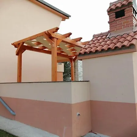 Apartment Leonardo Vrsi Exterior photo