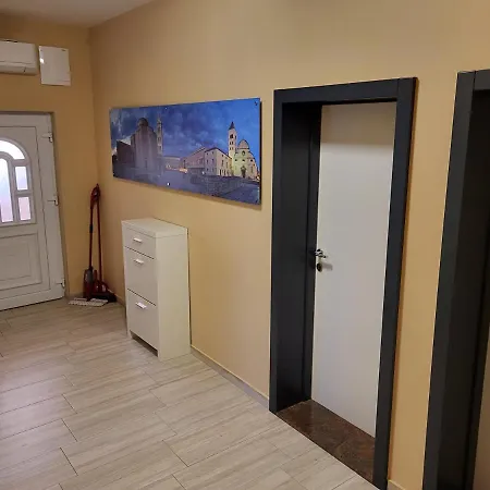 Apartment Leonardo Vrsi Exterior photo