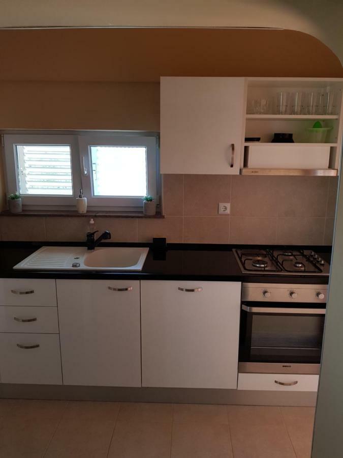 Apartma Leonardo *